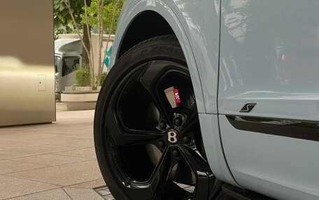 Bentley Bentayga I, 2025 год, 25 000 000 рублей, 12 фотография