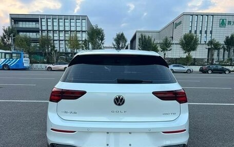 Volkswagen Golf VIII, 2022 год, 1 950 000 рублей, 7 фотография