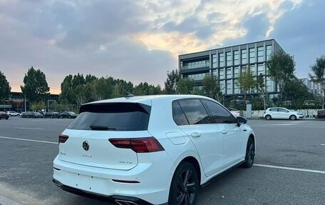 Volkswagen Golf VIII, 2022 год, 1 950 000 рублей, 9 фотография