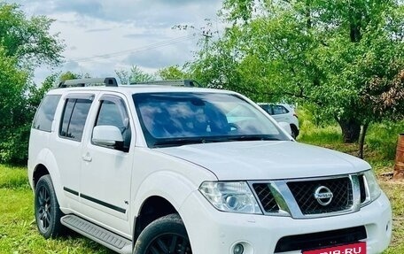 Nissan Pathfinder, 2013 год, 1 888 000 рублей, 3 фотография