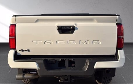 Toyota Tacoma, 2025 год, 13 990 000 рублей, 7 фотография