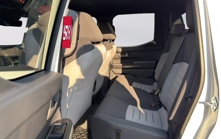 Toyota Tacoma, 2025 год, 13 990 000 рублей, 16 фотография