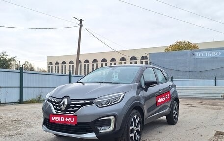 Renault Kaptur I рестайлинг, 2021 год, 1 799 000 рублей, 1 фотография