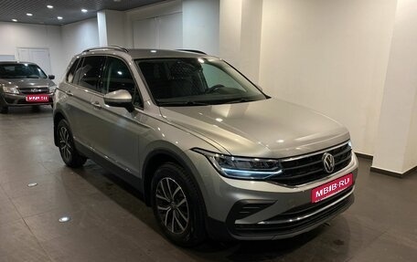 Volkswagen Tiguan II, 2021 год, 2 902 000 рублей, 1 фотография