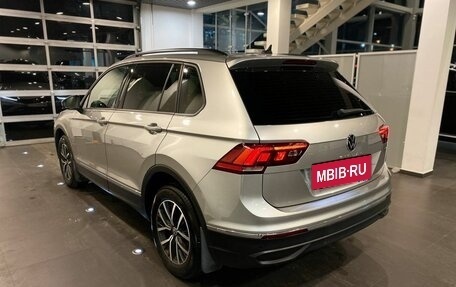 Volkswagen Tiguan II, 2021 год, 2 902 000 рублей, 5 фотография