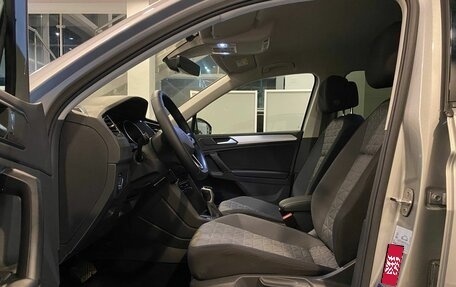 Volkswagen Tiguan II, 2021 год, 2 902 000 рублей, 16 фотография