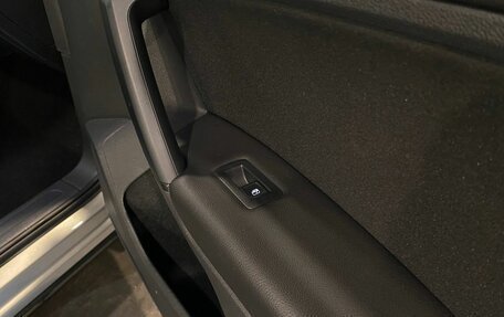 Volkswagen Tiguan II, 2021 год, 2 902 000 рублей, 28 фотография