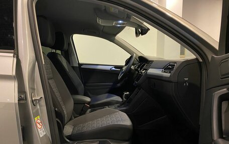 Volkswagen Tiguan II, 2021 год, 2 902 000 рублей, 29 фотография