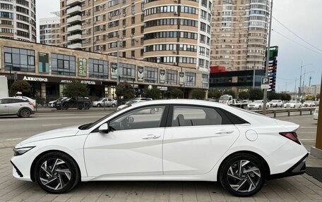 Hyundai Elantra, 2024 год, 2 630 000 рублей, 9 фотография