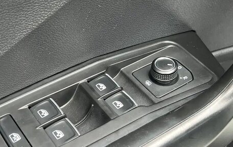 Volkswagen T-Roc I, 2021 год, 1 480 000 рублей, 19 фотография