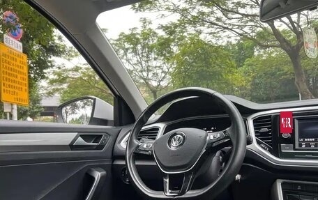Volkswagen T-Roc I, 2021 год, 1 480 000 рублей, 25 фотография