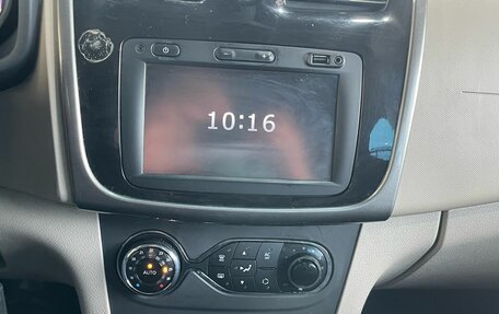 Renault Logan II, 2014 год, 700 000 рублей, 13 фотография