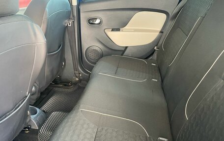 Renault Logan II, 2014 год, 700 000 рублей, 14 фотография