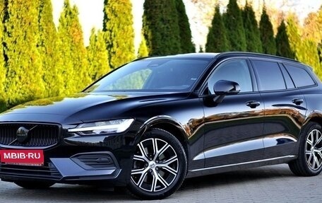 Volvo V60 II, 2022 год, 3 178 999 рублей, 1 фотография