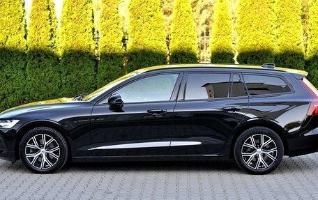 Volvo V60 II, 2022 год, 3 178 999 рублей, 3 фотография