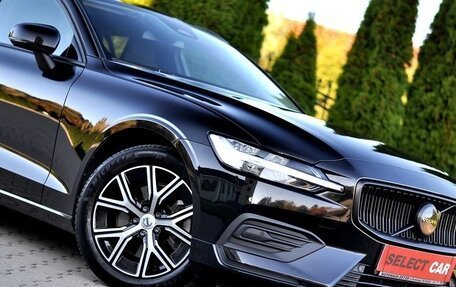 Volvo V60 II, 2022 год, 3 178 999 рублей, 7 фотография