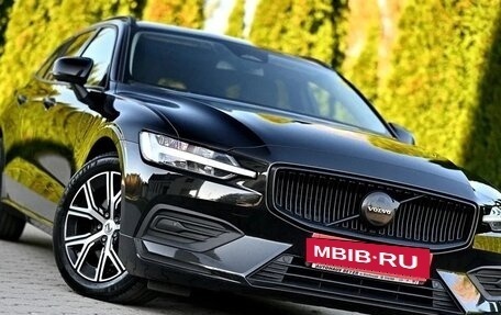 Volvo V60 II, 2022 год, 3 178 999 рублей, 2 фотография