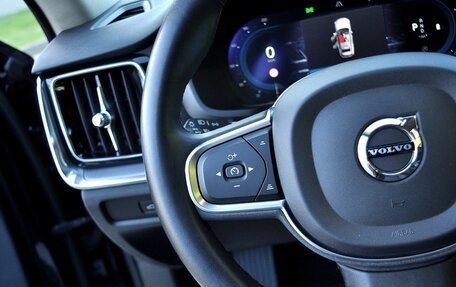 Volvo V60 II, 2022 год, 3 178 999 рублей, 12 фотография