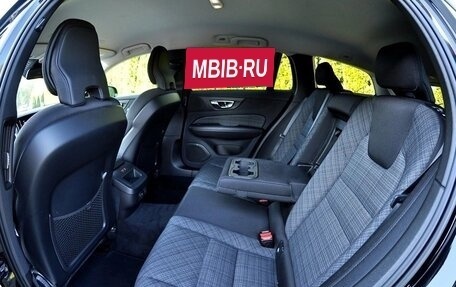 Volvo V60 II, 2022 год, 3 178 999 рублей, 25 фотография