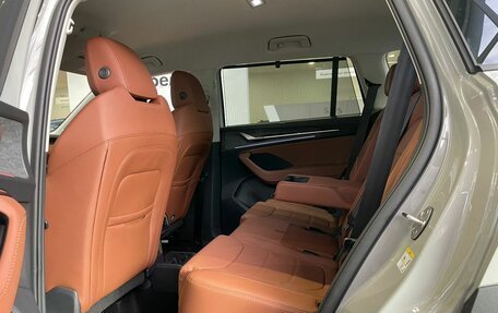 Skoda Kodiaq, 2025 год, 5 600 000 рублей, 9 фотография