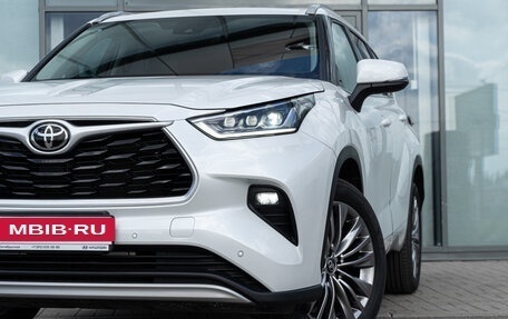 Toyota Highlander, 2025 год, 6 890 000 рублей, 11 фотография