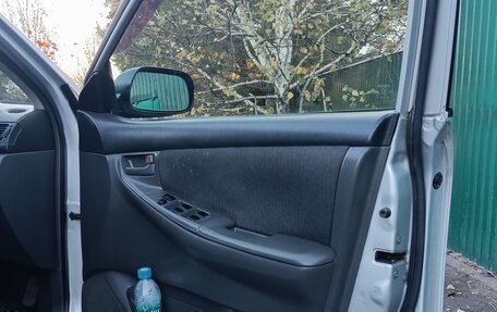 Toyota Corolla, 2003 год, 560 000 рублей, 4 фотография