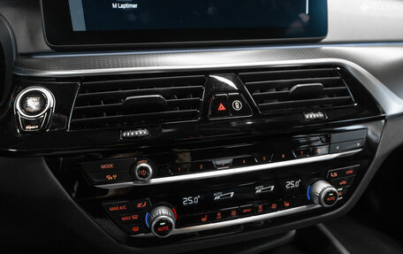 BMW 5 серия, 2020 год, 5 490 000 рублей, 18 фотография