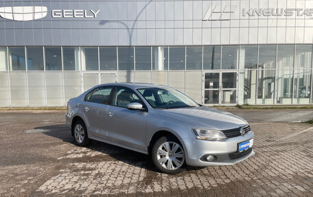 Volkswagen Jetta VI, 2013 год, 859 000 рублей, 3 фотография