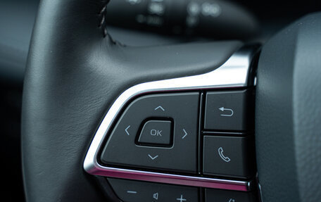 Toyota Highlander, 2024 год, 6 890 000 рублей, 24 фотография