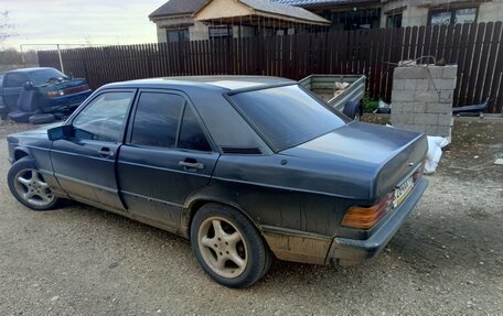 Mercedes-Benz 190 (W201), 1985 год, 140 000 рублей, 3 фотография
