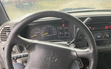 Chevrolet Suburban VIII, 1995 год, 2 999 999 рублей, 9 фотография