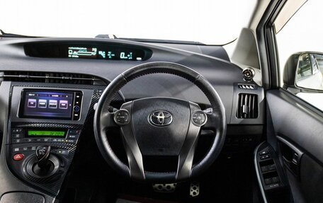 Toyota Prius, 2013 год, 1 490 000 рублей, 9 фотография