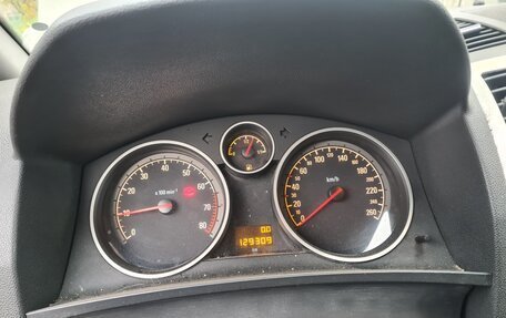 Opel Zafira B, 2008 год, 650 000 рублей, 8 фотография