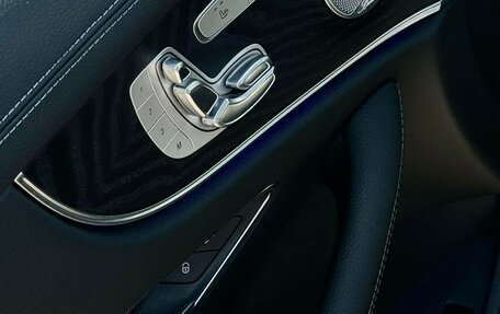 Mercedes-Benz E-Класс, 2020 год, 3 980 000 рублей, 4 фотография