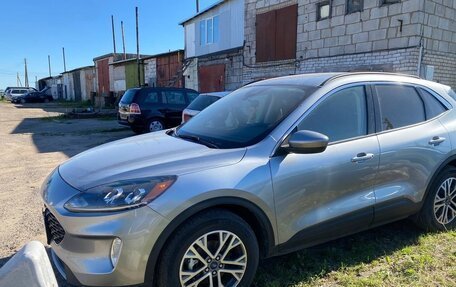 Ford Escape, 2021 год, 1 950 000 рублей, 1 фотография