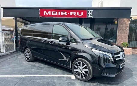 Mercedes-Benz V-Класс, 2022 год, 6 300 000 рублей, 1 фотография