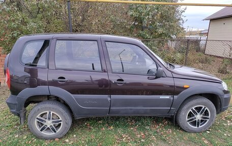 Chevrolet Niva I рестайлинг, 2010 год, 460 000 рублей, 5 фотография