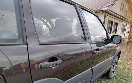 Chevrolet Niva I рестайлинг, 2010 год, 460 000 рублей, 8 фотография