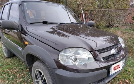 Chevrolet Niva I рестайлинг, 2010 год, 460 000 рублей, 4 фотография