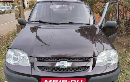Chevrolet Niva I рестайлинг, 2010 год, 460 000 рублей, 6 фотография