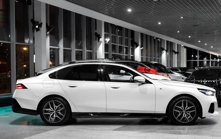 BMW 5 серия, 2024 год, 6 500 000 рублей, 8 фотография
