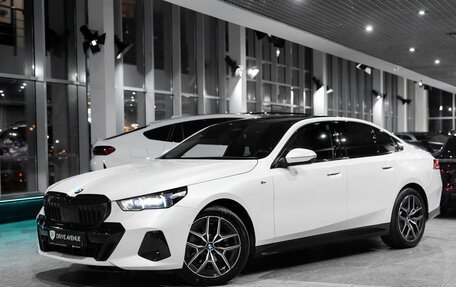 BMW 5 серия, 2024 год, 6 500 000 рублей, 3 фотография
