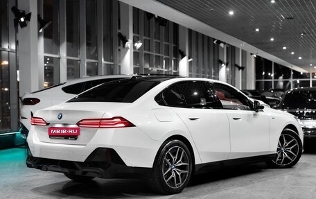 BMW 5 серия, 2024 год, 6 500 000 рублей, 7 фотография
