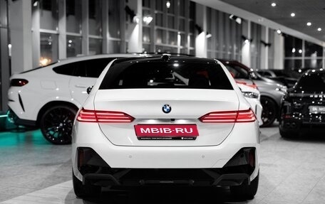 BMW 5 серия, 2024 год, 6 500 000 рублей, 5 фотография