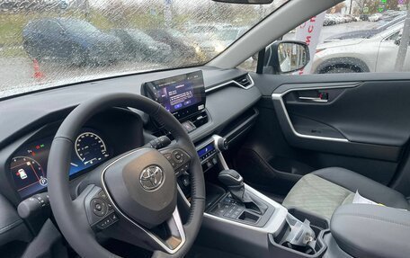 Toyota RAV4, 2025 год, 3 930 000 рублей, 10 фотография