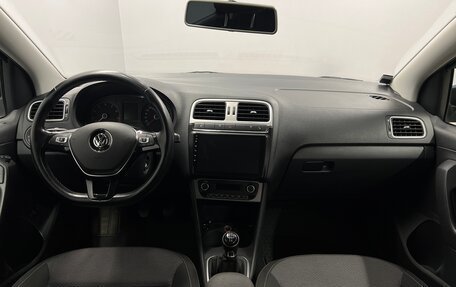 Volkswagen Polo VI (EU Market), 2016 год, 888 000 рублей, 11 фотография