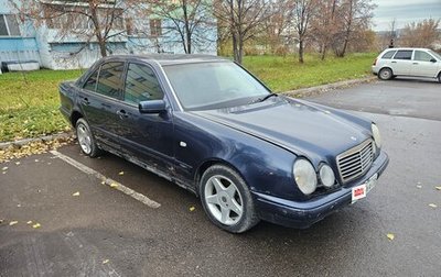 Mercedes-Benz E-Класс, 1995 год, 300 000 рублей, 1 фотография