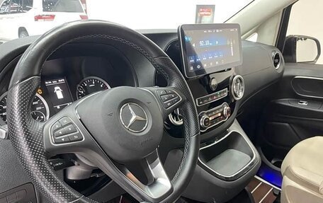Mercedes-Benz Vito, 2021 год, 4 480 000 рублей, 6 фотография