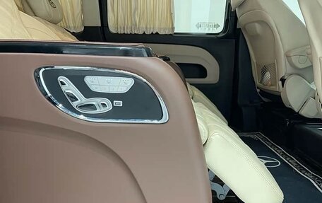 Mercedes-Benz Vito, 2021 год, 4 480 000 рублей, 14 фотография