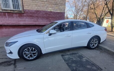 Hyundai Sonata VIII, 2023 год, 3 250 000 рублей, 2 фотография